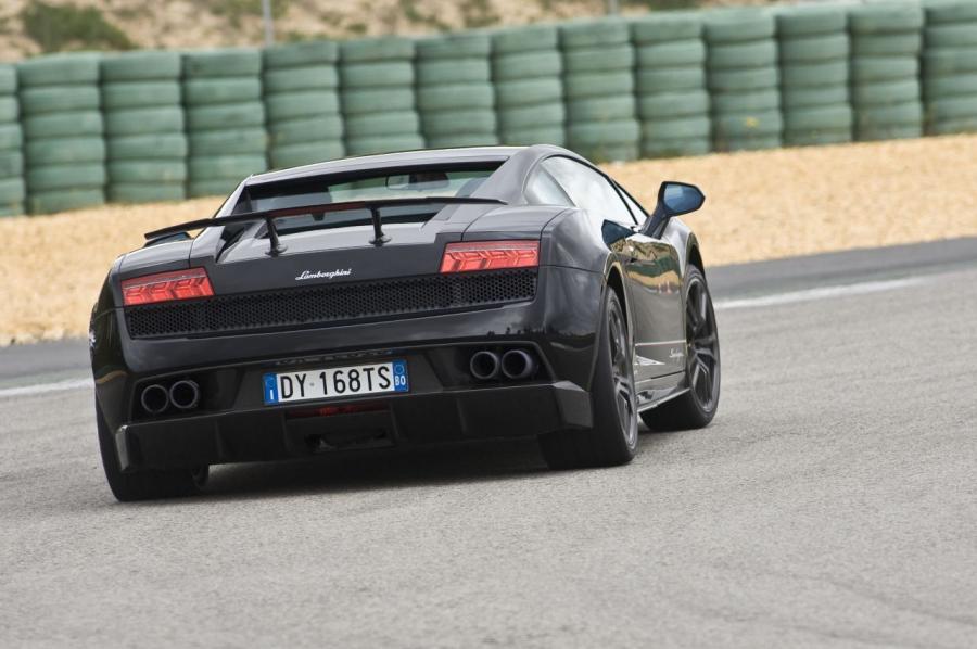  Lamborghini Gallardo LP570-4 Superleggera 2010 года  (фото 116 из 183)